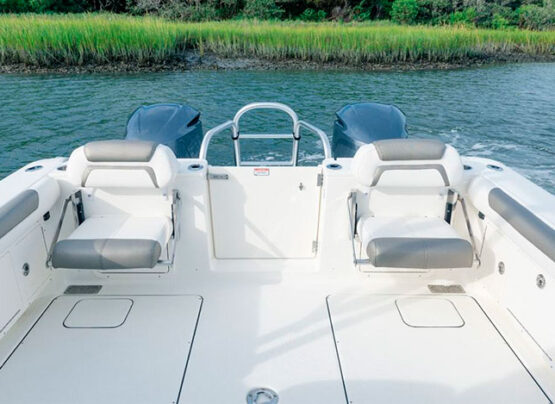 boat-stern-crazy-crab-red-chank